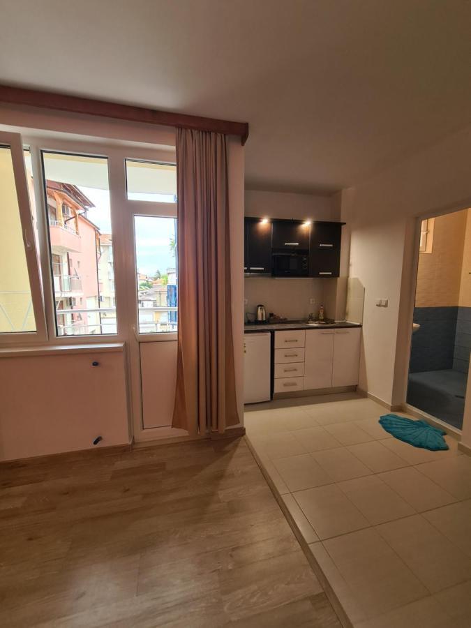 נסבר Guest Rooms Kostovi מראה חיצוני תמונה