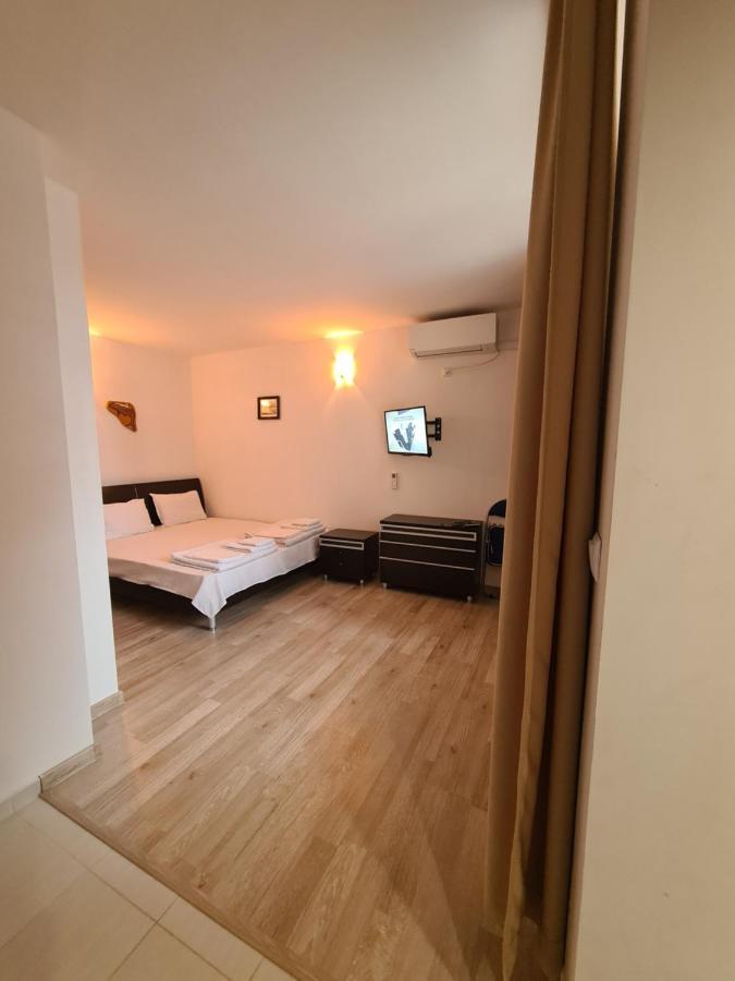 נסבר Guest Rooms Kostovi מראה חיצוני תמונה