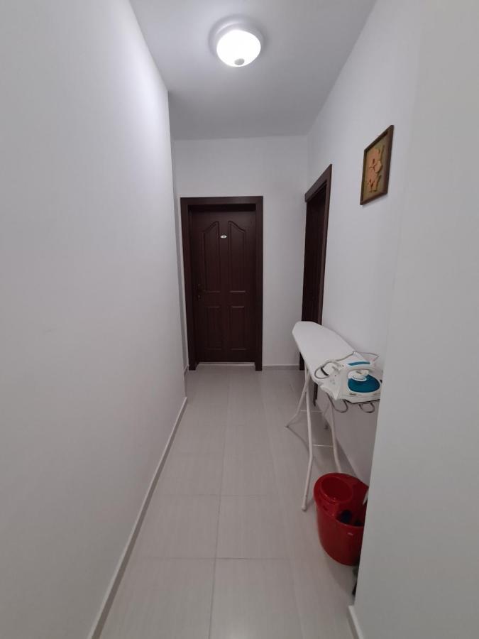 נסבר Guest Rooms Kostovi מראה חיצוני תמונה